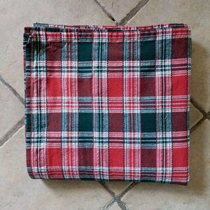 Well Dressed Home Tablecloth Plaid Gold Metallic Shimmer Christmas Rectangle